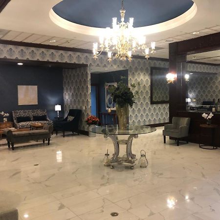 Clarion Hotel & Suites University-Shippensburg Buitenkant foto