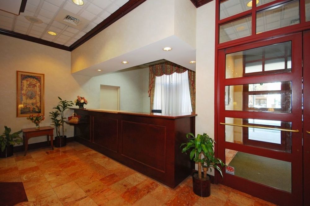 Clarion Hotel & Suites University-Shippensburg Interieur foto