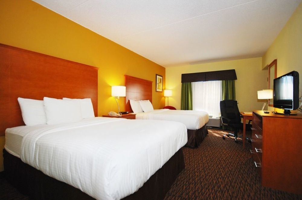 Clarion Hotel & Suites University-Shippensburg Kamer foto