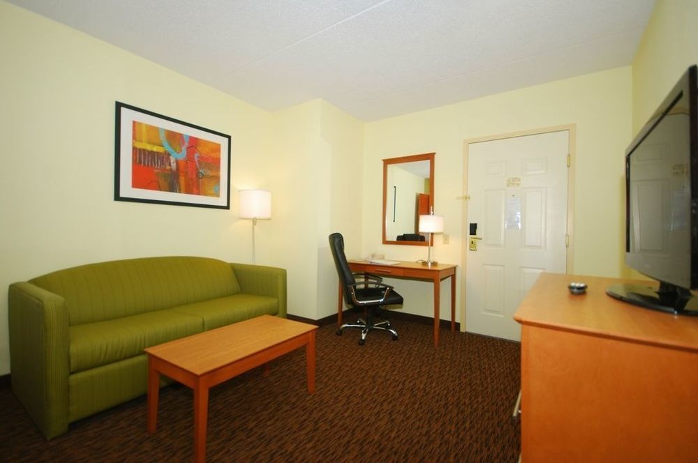 Clarion Hotel & Suites University-Shippensburg Kamer foto